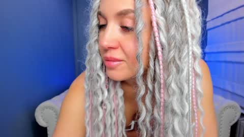 Snapshot of roxy_mars chatting on 02.08.25 Roxy online show from 02.08.25