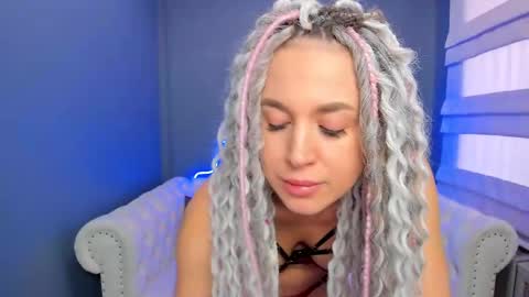 Snapshot of roxy_mars chatting on 02.13.25 Roxy online show from 02.13.25