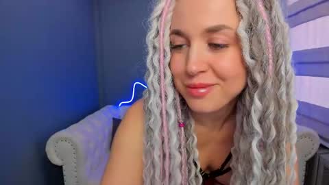 Snapshot of roxy_mars chatting on 02.13.25 Roxy online show from 02.13.25