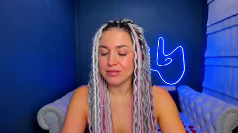 Snapshot of roxy_mars chatting on 11.29.25 Roxy online show from 11.29.25