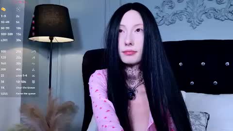 Snapshot of roxy_morrison_x chatting on 07.13.26 roxanne online show from 07.13.26