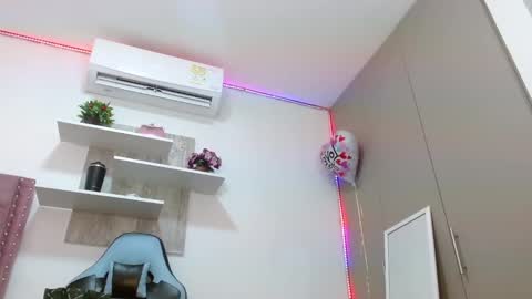 roxy_stone1 online show from 03.04.25