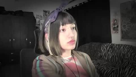 Snapshot of roxy_toxic chatting on 07.07.26 Roxy Independient model Help me to reach 50 thumbs up online show from 07.07.26