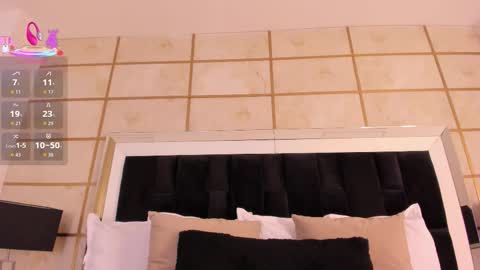 Snapshot of roxylior chatting on 02.15.26 online show from 02.15.26