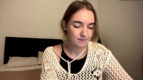 Roxy online show from 04.29.26