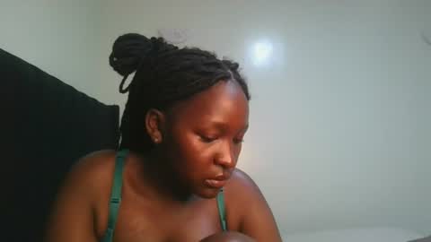 Snapshot of royal_goddes2 chatting on 06.26.26 royal_goddes2 online show from 06.26.26