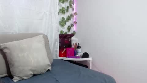 Bruna Royale  online show from 03.02.26