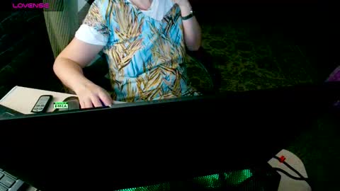 Natlya online show from 01.06.25