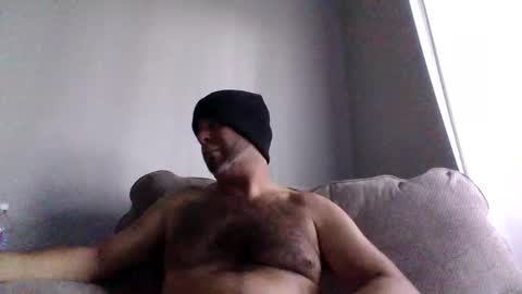 rubbingoneout714 online show from 12.28.24