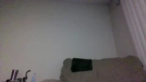 rubbingoneout714 online show from 01.26.25