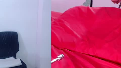 Snapshot of rubidaniells_ chatting on 02.06.25 Daniells online show from 02.06.25