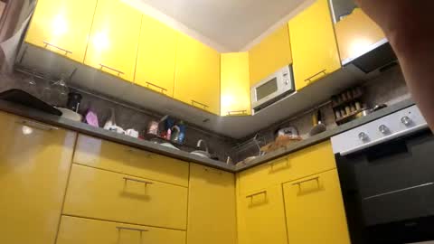 Snapshot of rubireyn chatting on 10.27.25 Rubi online show from 10.27.25