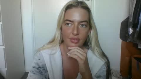 Snapshot of rubyredxxxoxxx chatting on 01.02.25 rubyredxxxoxxx online show from 01.02.25