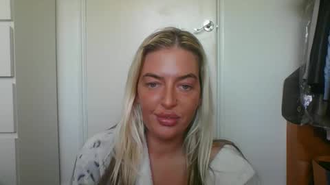 Snapshot of rubyredxxxoxxx chatting on 01.03.25 rubyredxxxoxxx online show from 01.03.25