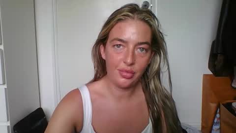 Snapshot of rubyredxxxoxxx chatting on 09.20.25 rubyredxxxoxxx online show from 09.20.25