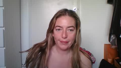 Snapshot of rubyredxxxoxxx chatting on 11.09.25 rubyredxxxoxxx online show from 11.09.25