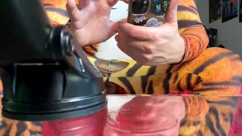 andy leyfield online show from 10.26.25