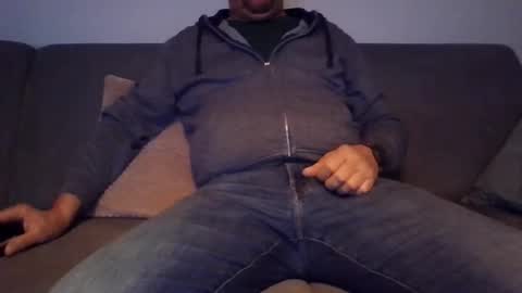 runner_1978 online show from 03.19.26