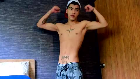  R U S S E L L  online show from 02.25.25