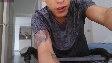  R U S S E L L  online show from 12.15.25