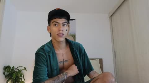  R U S S E L L  online show from 04.07.26