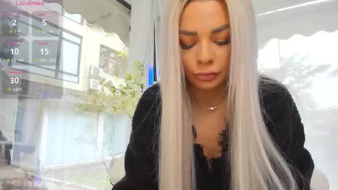 Ava online show from 11.11.25