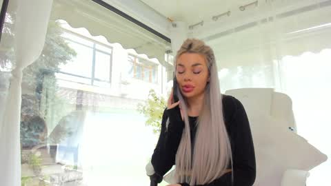 Ava online show from 04.10.26