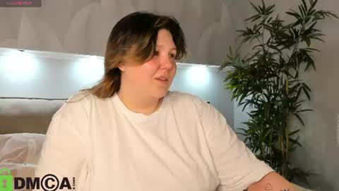 Snapshot of rutholiver chatting on 07.08.26 Ruth GMT2 Mon 10 AM - 4 PM Tue 10 AM - 4 PM Thu 3-9 AM Fri 10 AM - 4 PM Sun 10 AM - 4 PM. online show from 07.08.26
