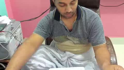 rwb17 online show from 11.18.25