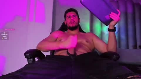 Snapshot of ryan_evanns chatting on 09.14.25 R Y A N online show from 09.14.25