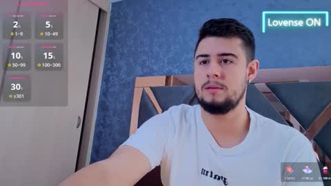 Snapshot of ryan_evanns chatting on 10.21.25 R Y A N online show from 10.21.25