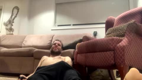 Snapshot of ryanbishops01 chatting on 02.01.25 Ryland online show from 02.01.25