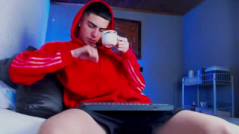 Ryannhill  online show from 04.08.26