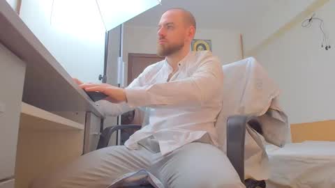 Ryanstone  online show from 03.21.26