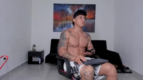 Snapshot of ryanwhite3 chatting on 02.12.26 ryanwhite3 online show from 02.12.26