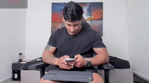 Snapshot of ryanwhite3 chatting on 04.01.26 ryanwhite3 online show from 04.01.26