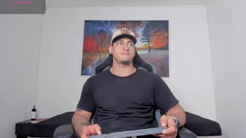 Snapshot of ryanwhite3 chatting on 04.08.26 ryanwhite3 online show from 04.08.26