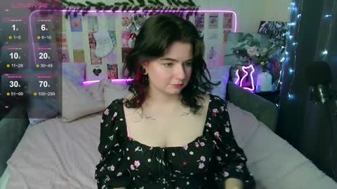 Snapshot of s_katekisa_ss chatting on 12.21.24 Kate online show from 12.21.24