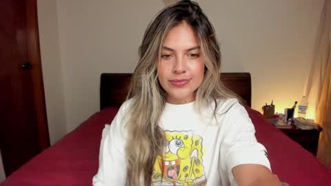 Snapshot of s_u_n_r_i_s_e_e chatting on 01.13.25 Leslie Beltrn online show from 01.13.25