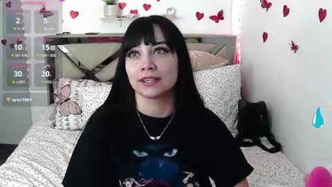Snapshot of saabrina__ chatting on 04.29.26 Bri online show from 04.29.26