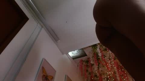 Snapshot of saara_martin chatting on 04.08.26 1 online show from 04.08.26