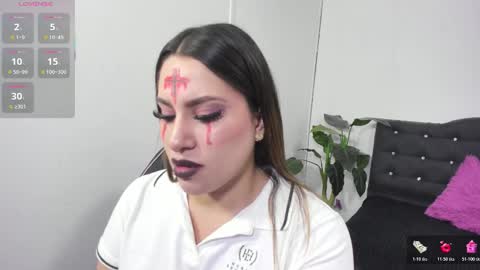 saaya_tay online show from 10.21.25