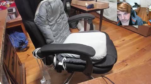 Snapshot of saboda chatting on 10.21.25 1141323 my Lord Mister Max moms treasure online show from 10.21.25