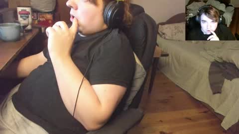 1141323  my Lord Mister Max   moms treasure online show from 12.15.25