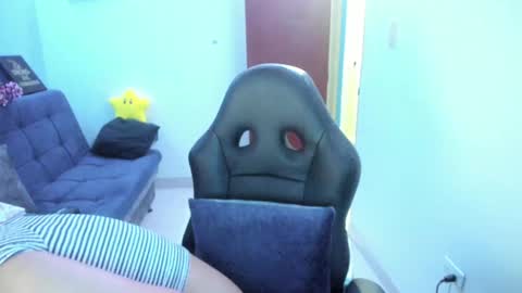 Snapshot of sabrina_chester_02 chatting on 12.06.24 Angie online show from 12.06.24