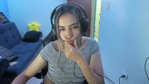 Snapshot of sabrina_chester_02 chatting on 12.06.24 Angie online show from 12.06.24