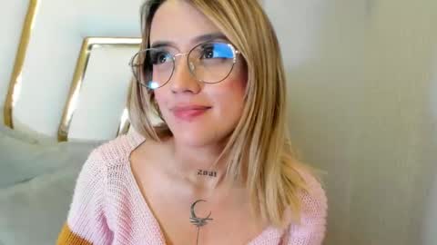 Snapshot of sabrina_cole chatting on 01.29.25 . Sabrina Cole . online show from 01.29.25