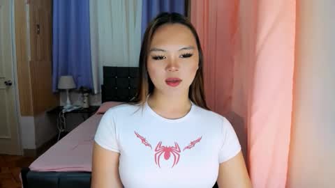 Snapshot of sabrina_hilson chatting on 03.13.26 sabrina_hilson online show from 03.13.26