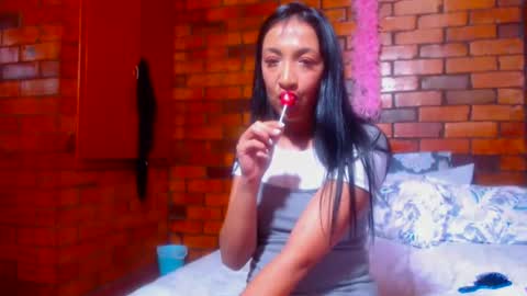 Snapshot of sabrina_v_ chatting on 03.04.25 Sabrina online show from 03.04.25