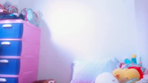 Snapshot of sabrina_v_ chatting on 03.06.25 Sabrina online show from 03.06.25